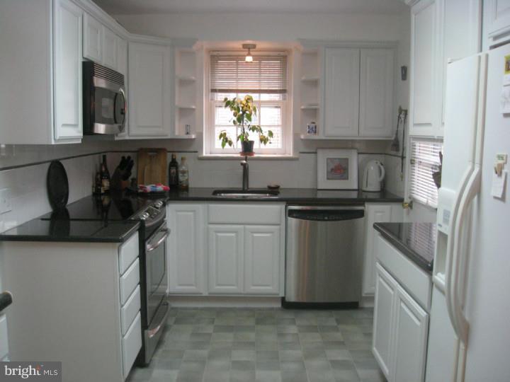 546 Prescott Road Merion Station, PA 19066 - Photo 9 of 20 Kitchen