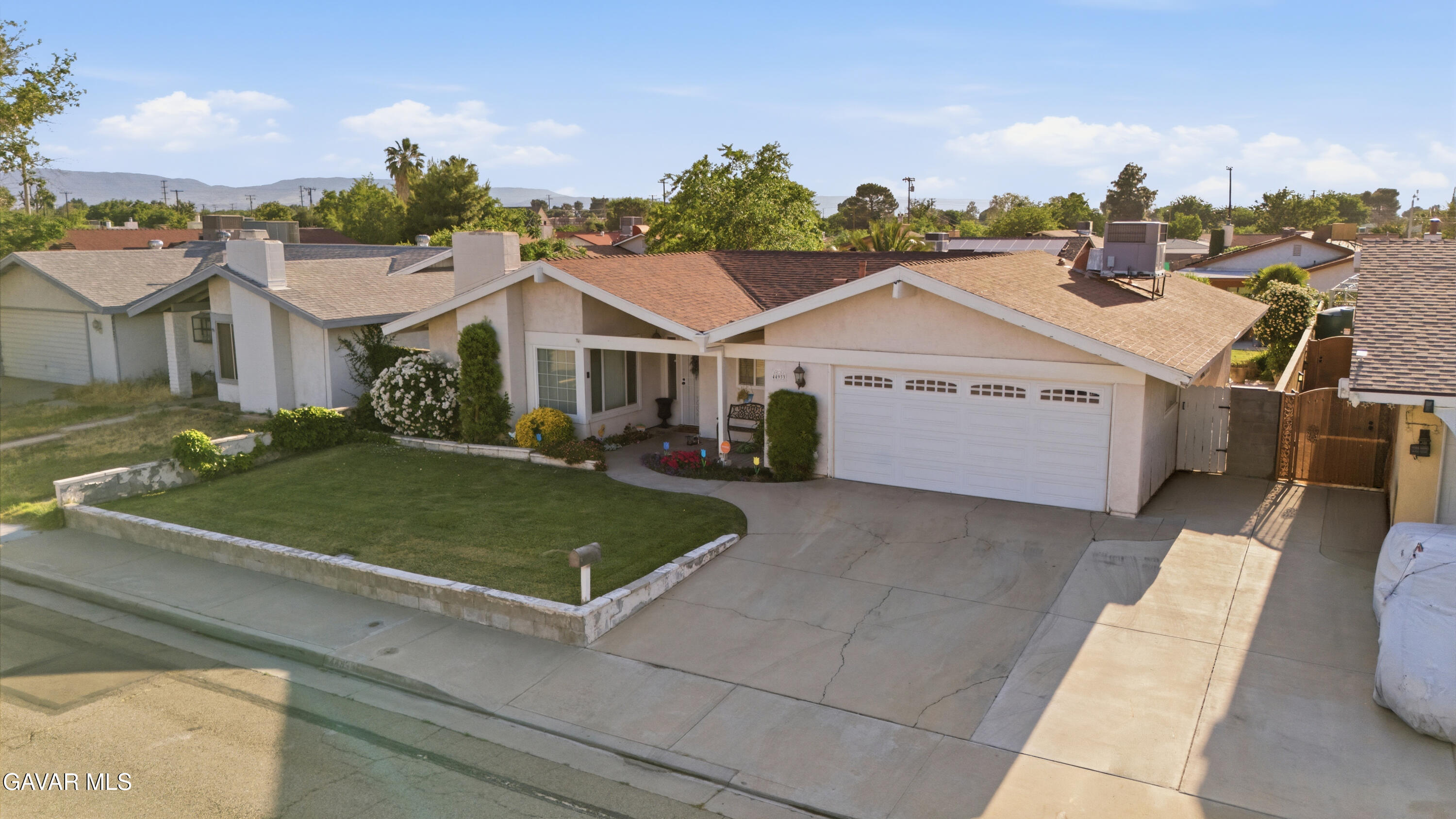 44933 Hanstead Avenue Lancaster, CA 93535 - Photo 27 of 30 DJI_20260501174725_0114_D