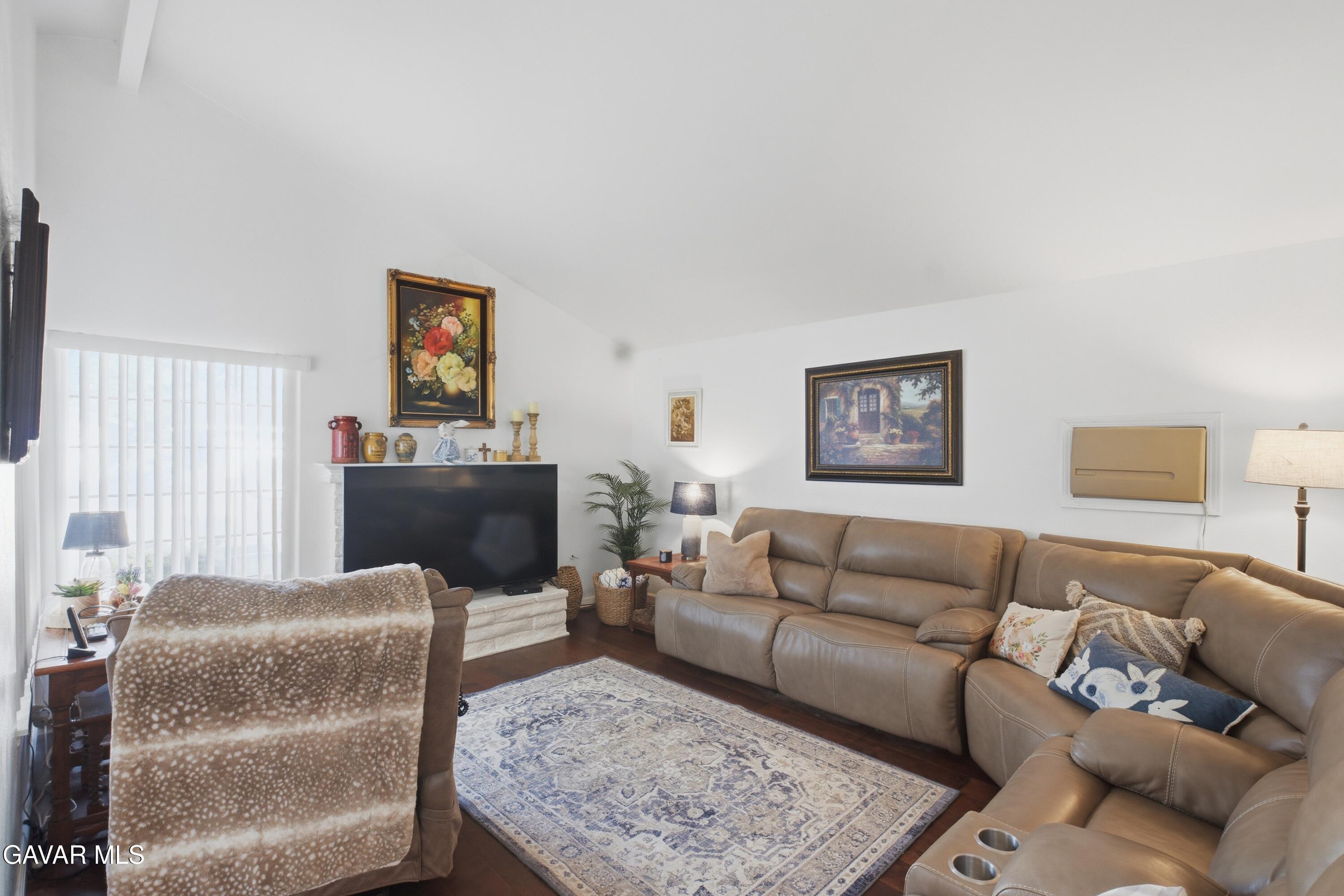 44933 Hanstead Avenue Lancaster, CA 93535 - Photo 7 of 30 JPP08027