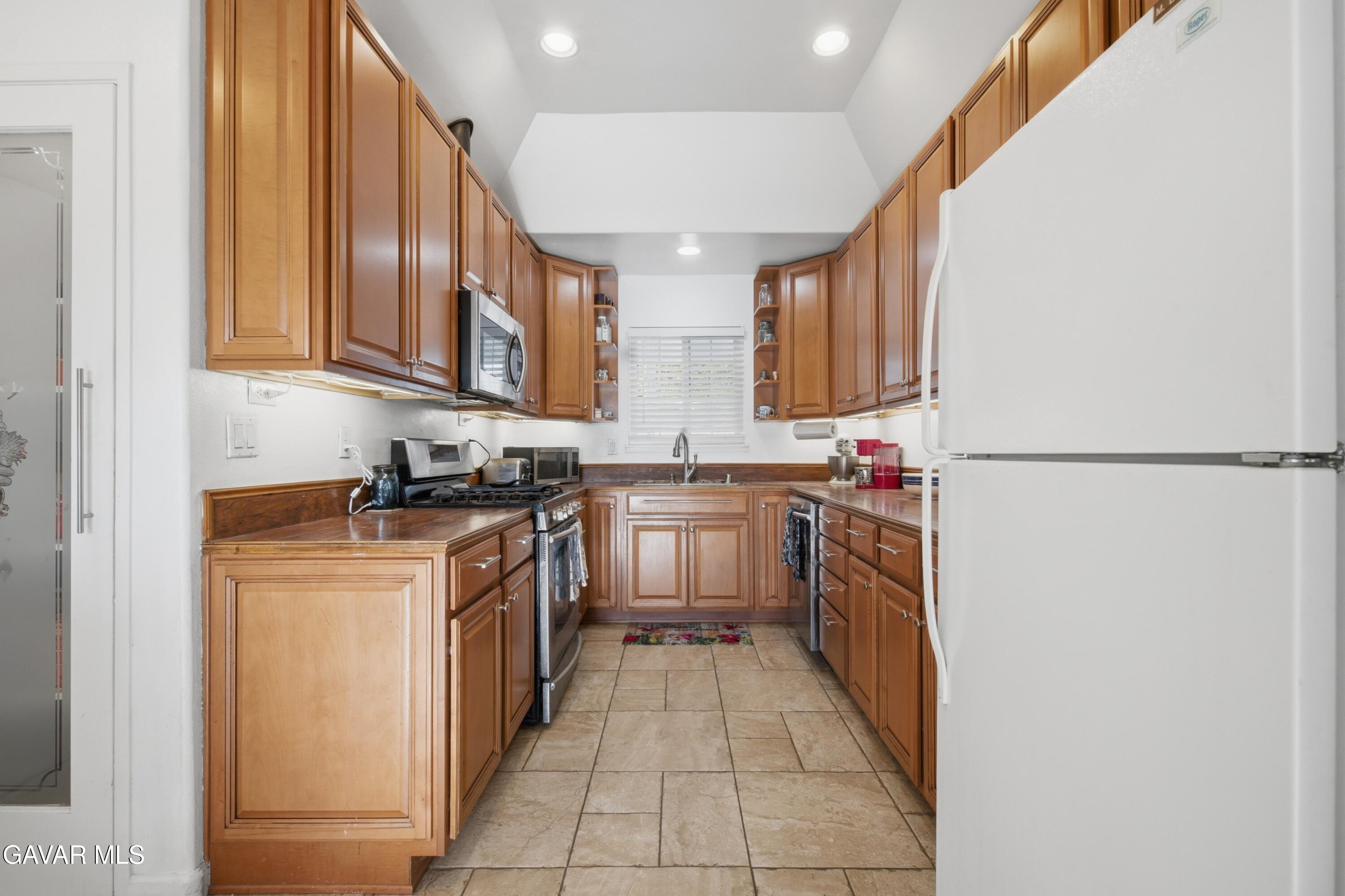 44933 Hanstead Avenue Lancaster, CA 93535 - Photo 9 of 30 JPP07982