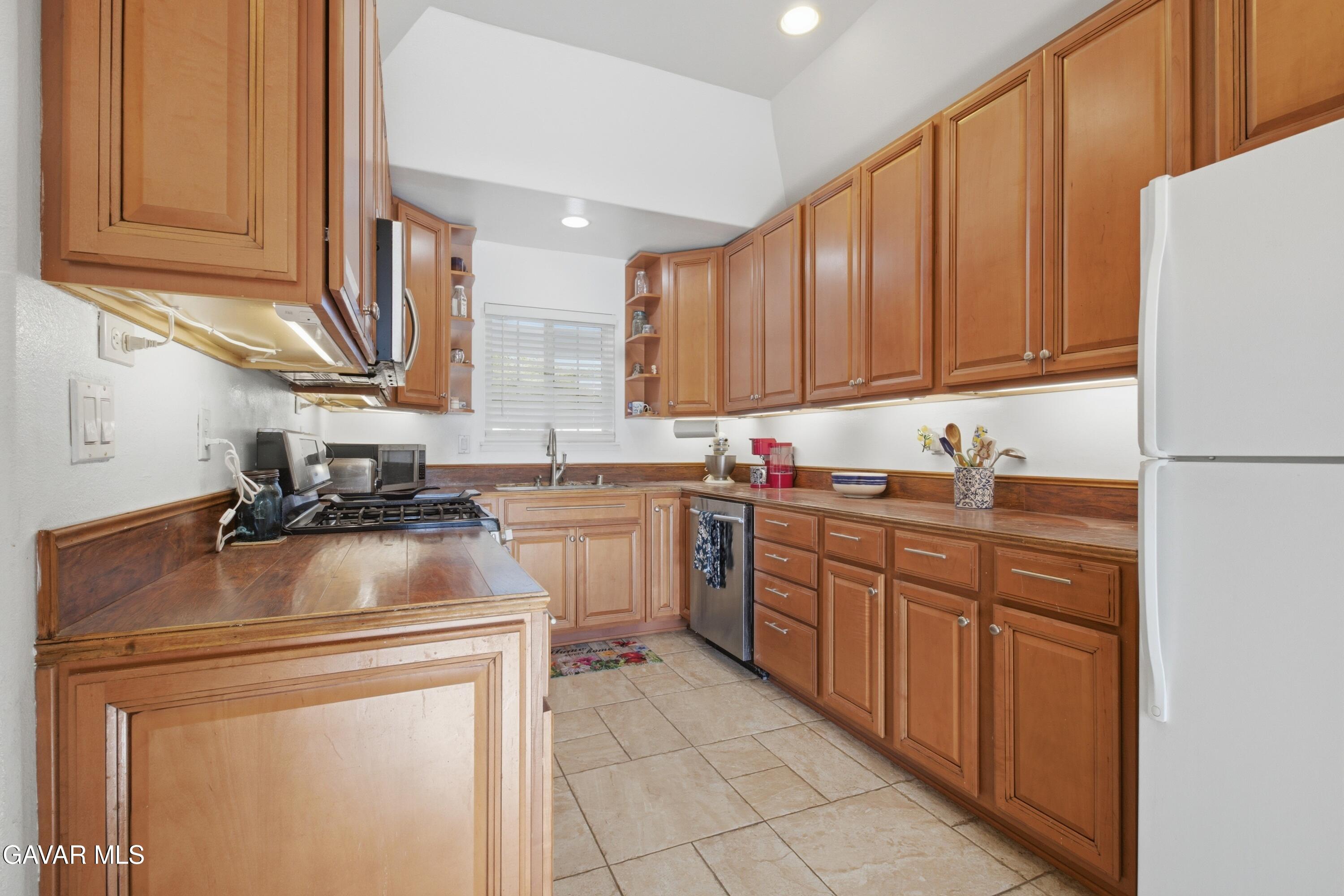 44933 Hanstead Avenue Lancaster, CA 93535 - Photo 10 of 30 JPP07987