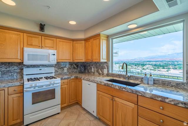 1845 West Canyon View Dr Unit, Unit 608 St. George, UT 84770 - Photo 5 of 26