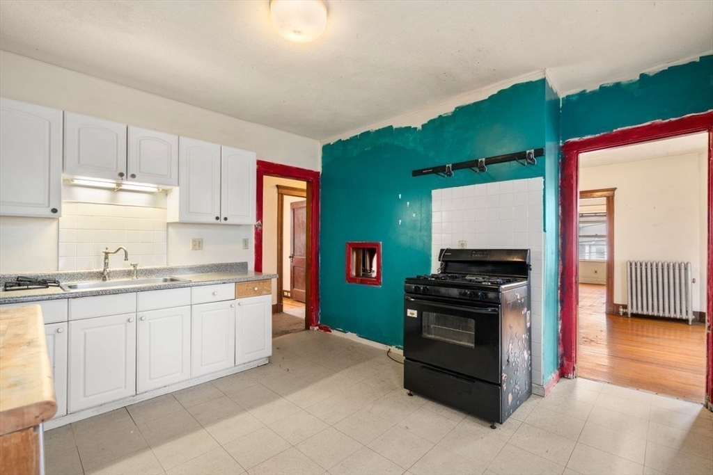 29 Main Street, Unit 1 Somerville, MA 02145 - Photo 9 of 21