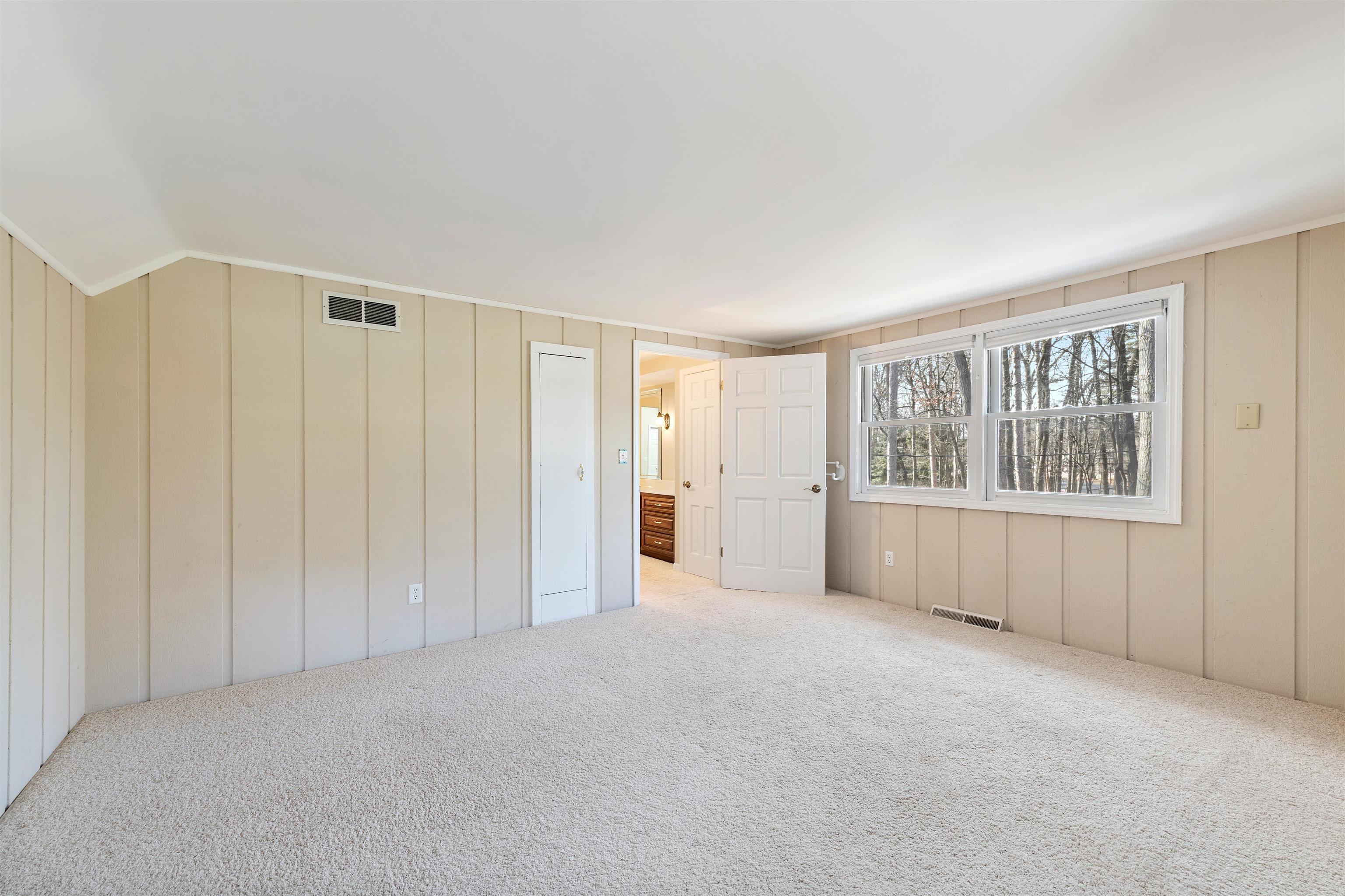 716 Sunset Road Marinette, WI 54143 - Photo 34 of 53