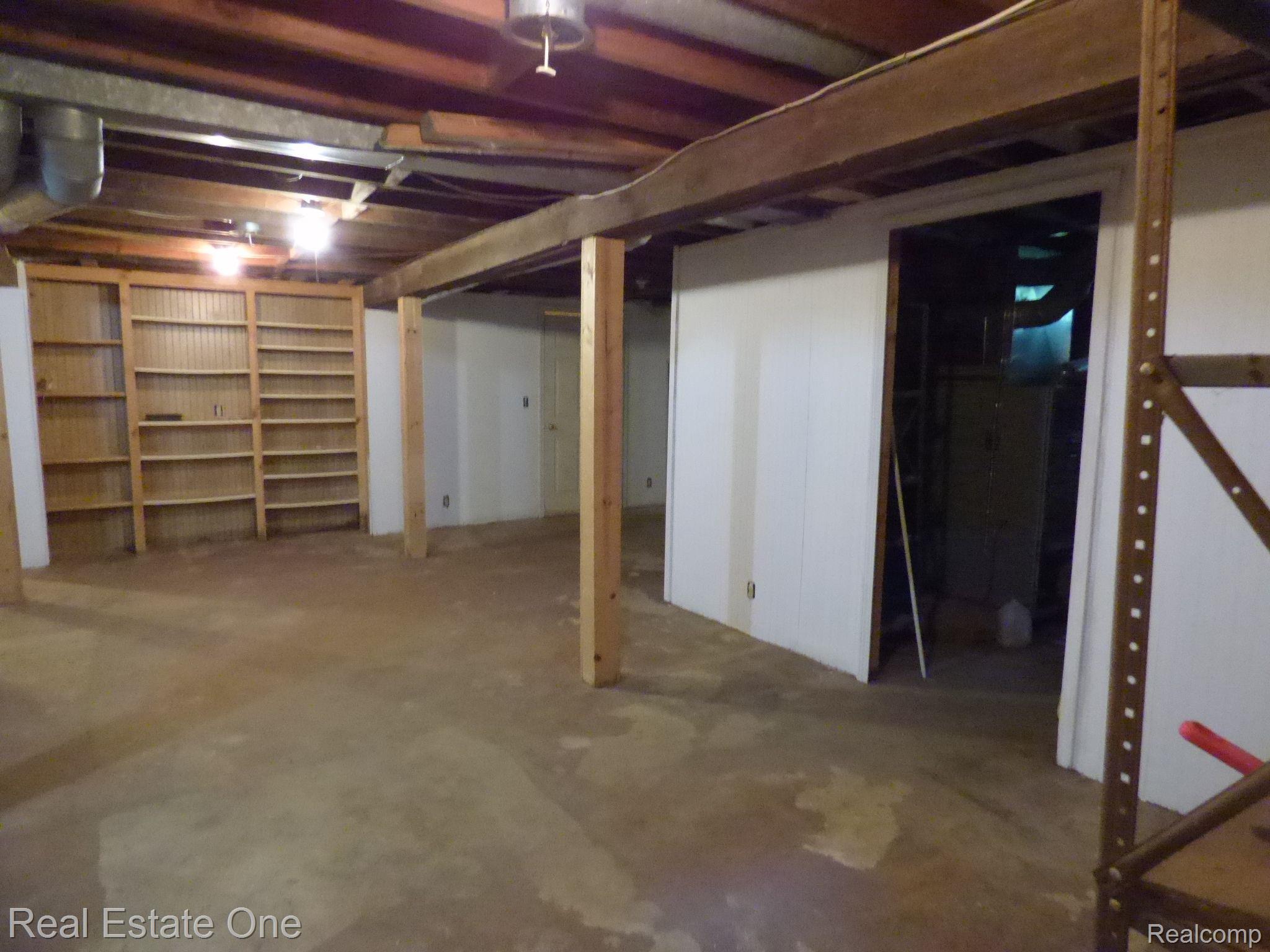 2531 7 Mile Road South Lyon, MI 48178 - Photo 46 of 66 Gallery Image 46