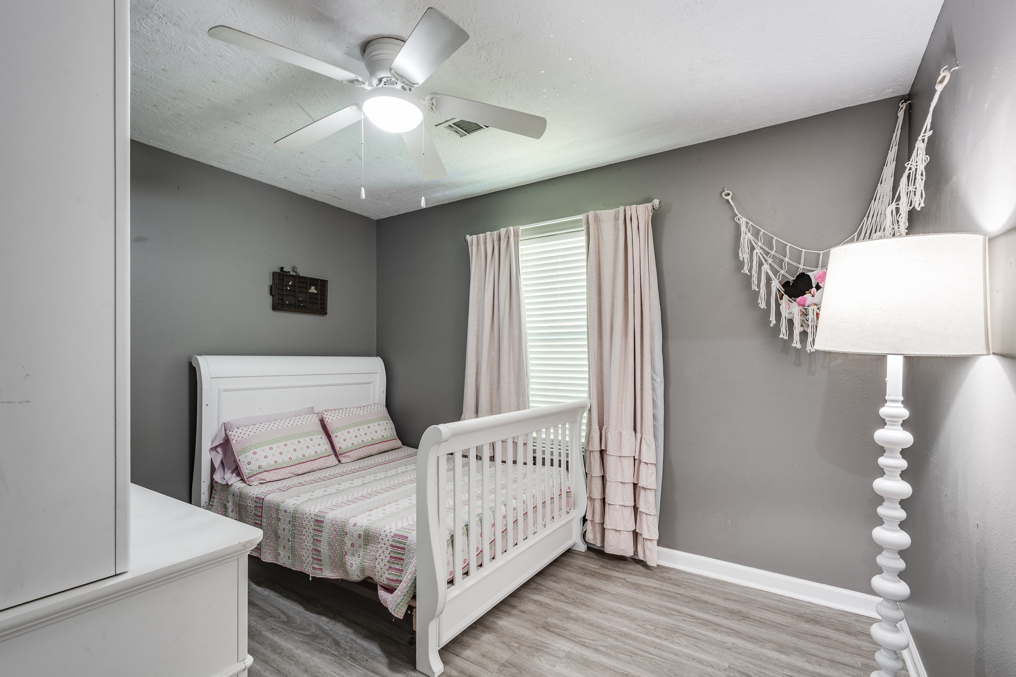 16392 Many Trees Lane Conroe, TX 77302 - Photo 22 of 33 Two cozy and warm rooms