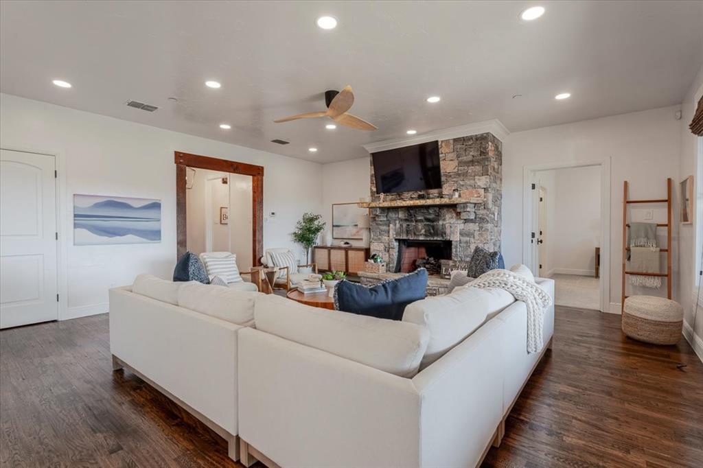 1653 Scenic Drive, Unit 102 Graford, TX 76449 - Photo 12 of 40