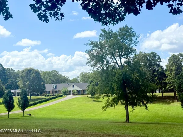 $370,000 | 367 Dr King Drive, Gore Springs, MS 38929