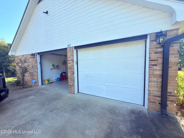 $370,000 | 367 Dr King Drive, Gore Springs, MS 38929