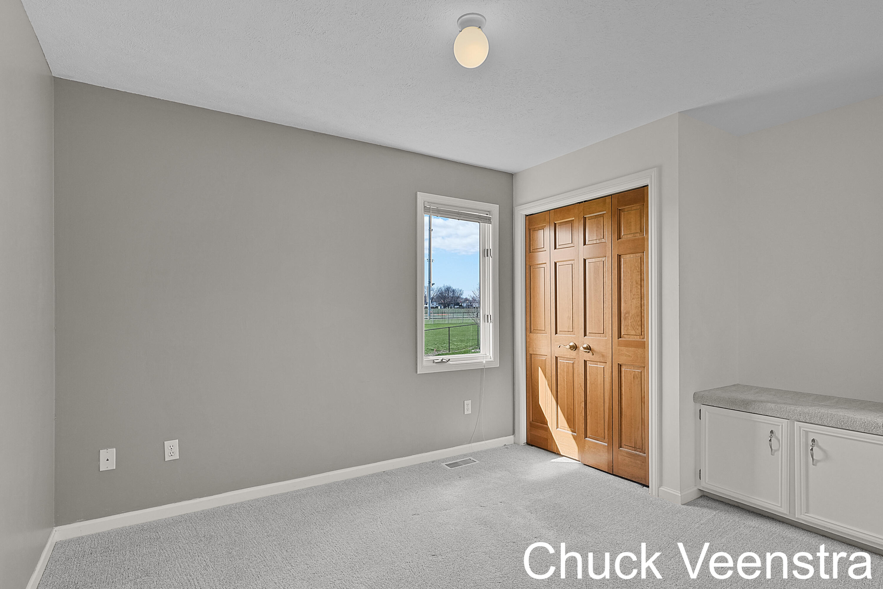 8519 Ridgebluff Drive Southwest Byron Center, MI 49315 - Photo 24 of 41 DSC06383