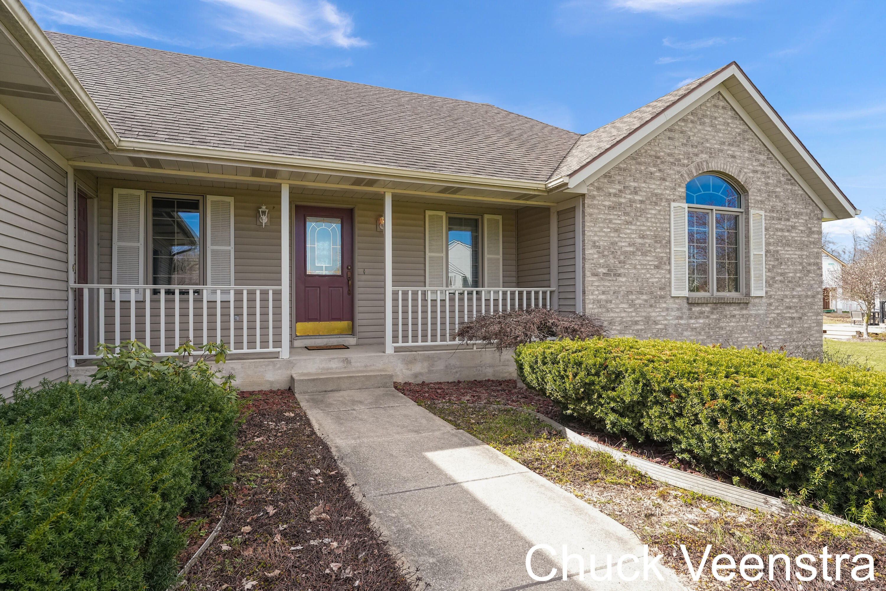 8519 Ridgebluff Drive Southwest Byron Center, MI 49315 - Photo 38 of 41 DSC06486