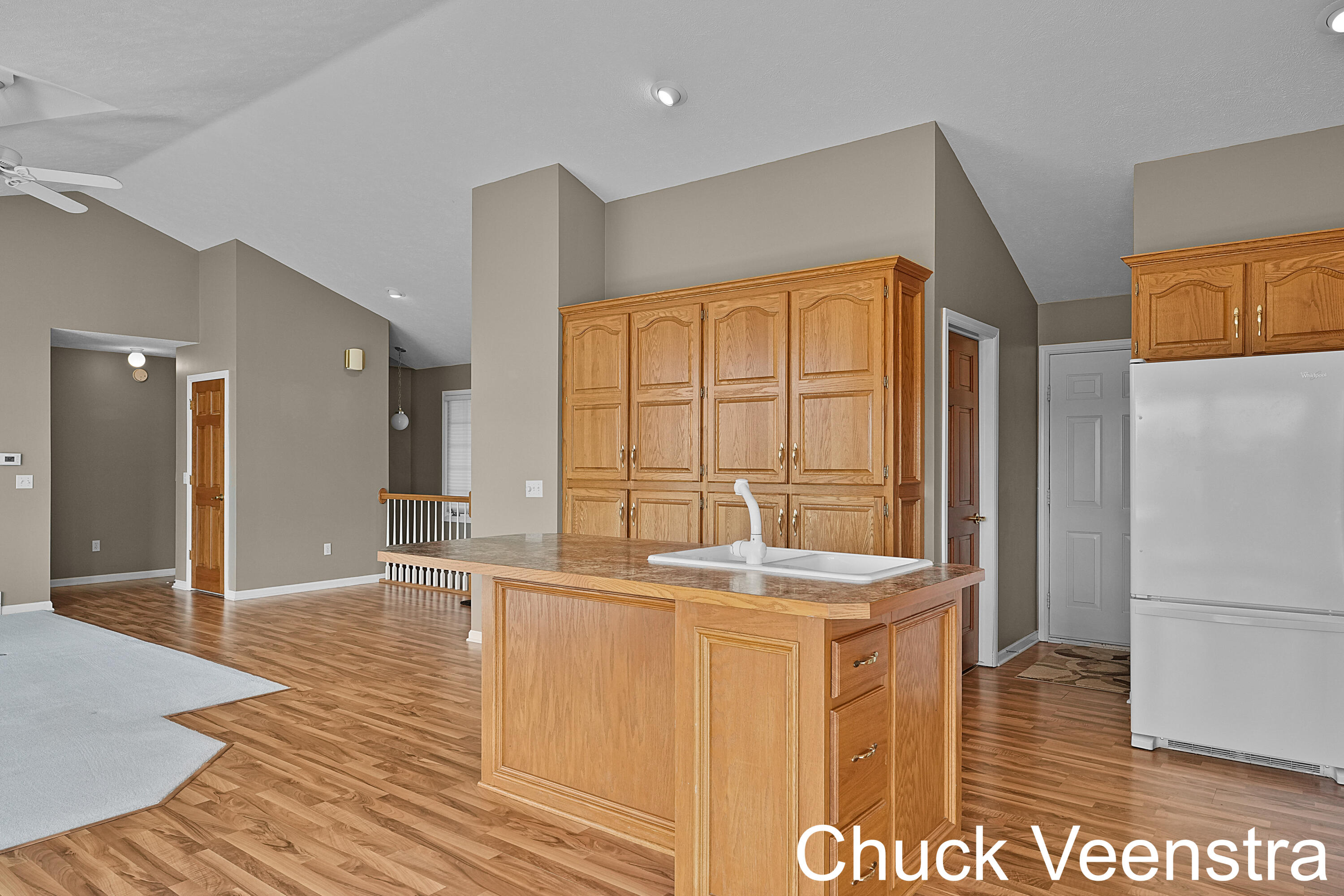 8519 Ridgebluff Drive Southwest Byron Center, MI 49315 - Photo 5 of 41 DSC06323