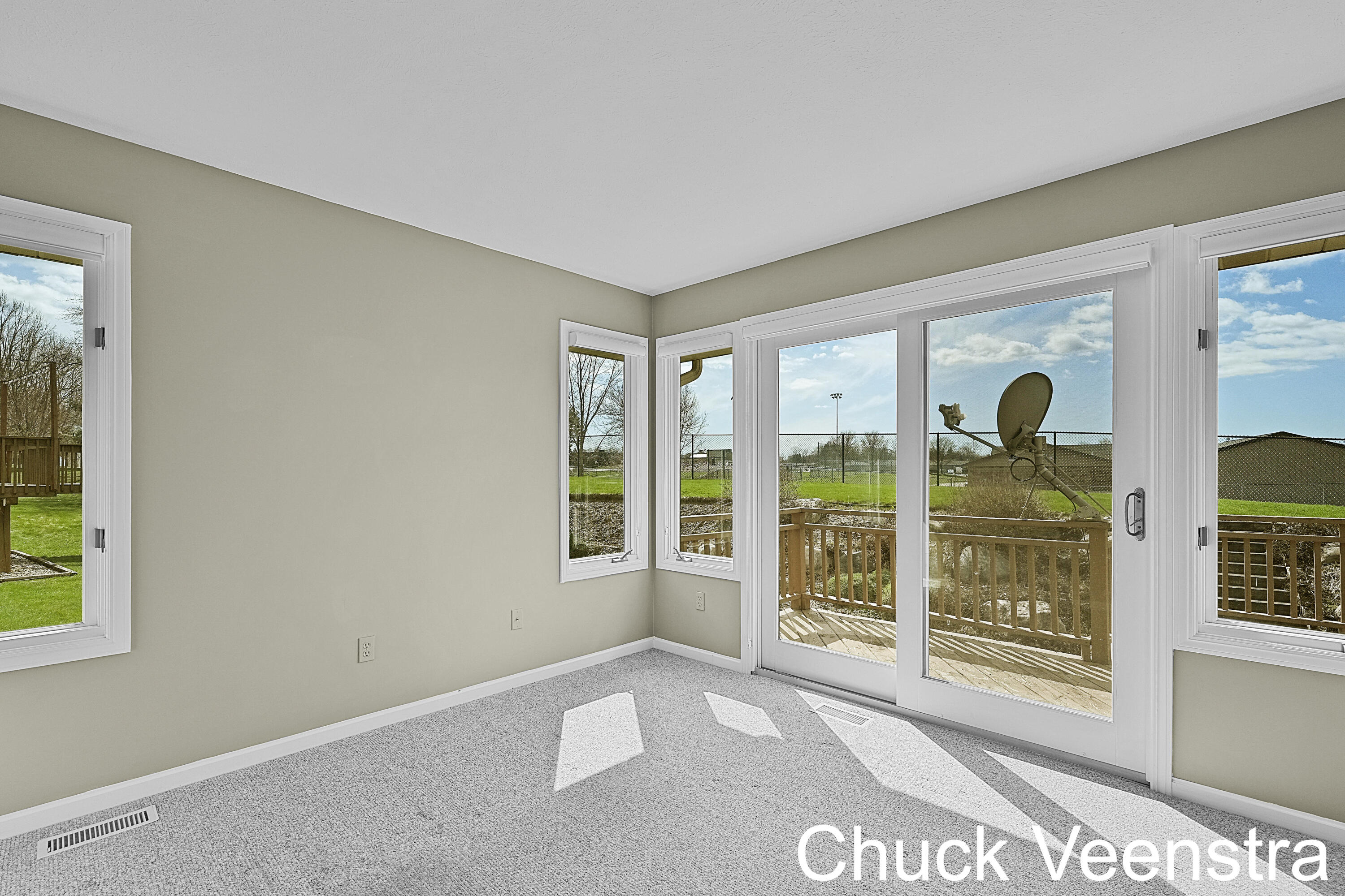 8519 Ridgebluff Drive Southwest Byron Center, MI 49315 - Photo 10 of 41 DSC06353