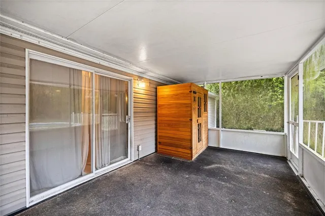 a view of an outdoor space