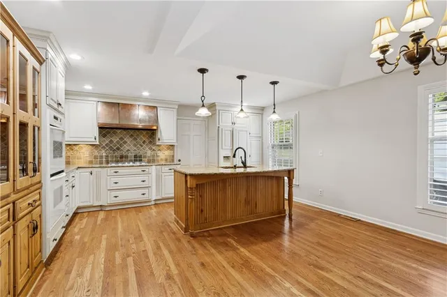 $375,000 | 12640 Oakmont Drive, Kansas City, MO 64145