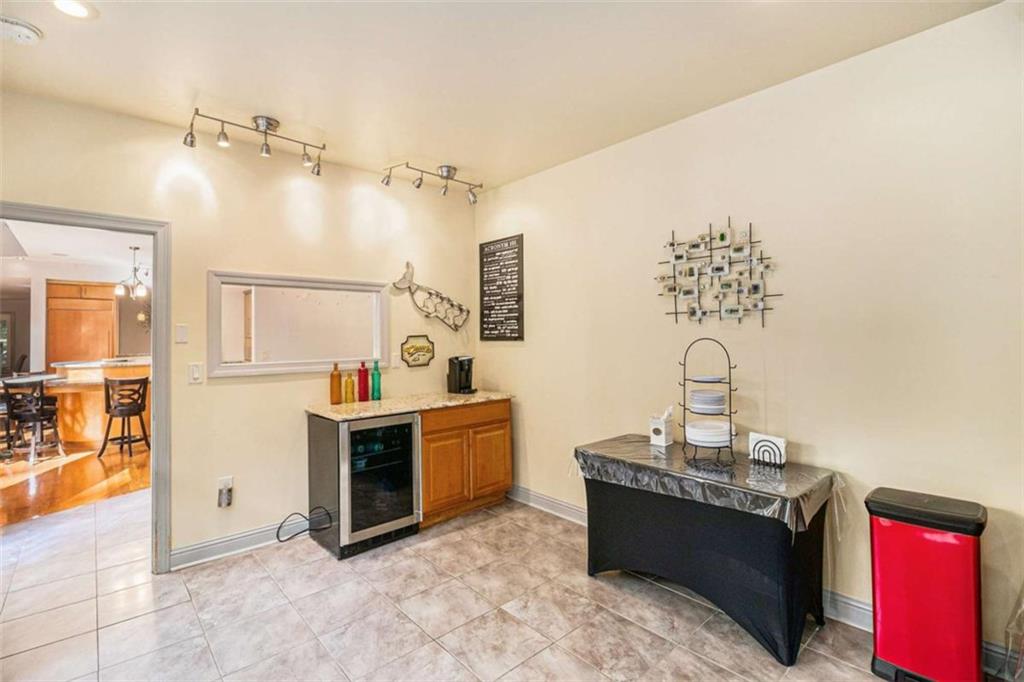 2994 East Ramble Lane Decatur, GA 30033 - Photo 20 of 111 a room with cabinets and window