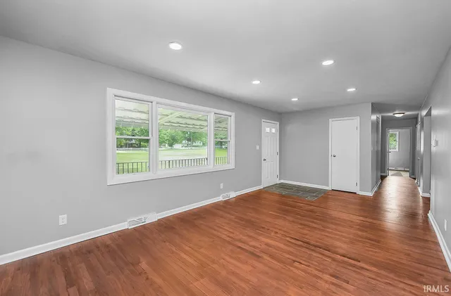 $399,900 | 58155 Beehler Road, Osceola, IN 46561