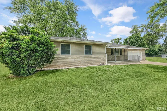 $399,900 | 58155 Beehler Road, Osceola, IN 46561
