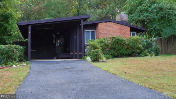 $2,800 | 3333 Hemlock Drive, Falls Church, VA 22042