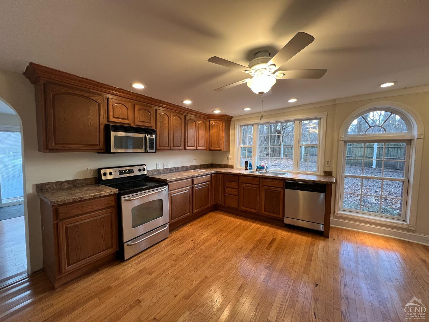 750 Rte 9W Bethlehem, NY 12077 - Photo 12 of 49 Photo 12