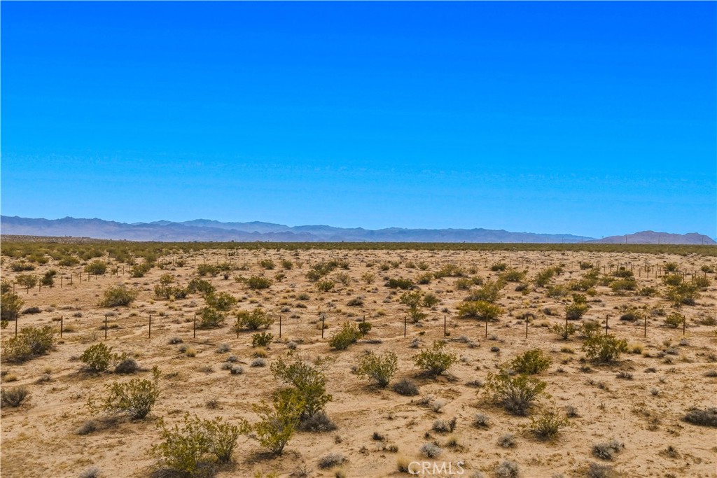 62653 Del Oro Road Joshua Tree, CA 92252 - Photo 12 of 34