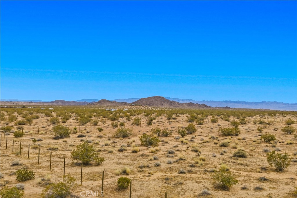62653 Del Oro Road Joshua Tree, CA 92252 - Photo 13 of 34