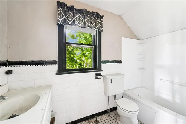 $290,000 | 920 Washington, Washington, PA 15301