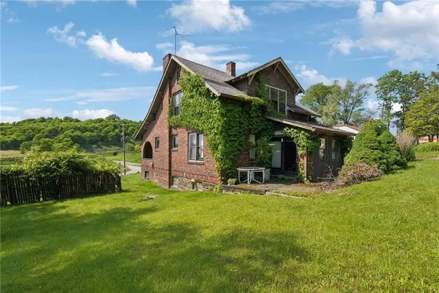 $290,000 | 920 Washington, Washington, PA 15301