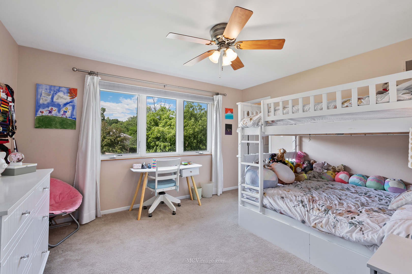 40 Zurich Court Crete, IL 60417 - Photo 18 of 40 a bed room with a bed and a chair