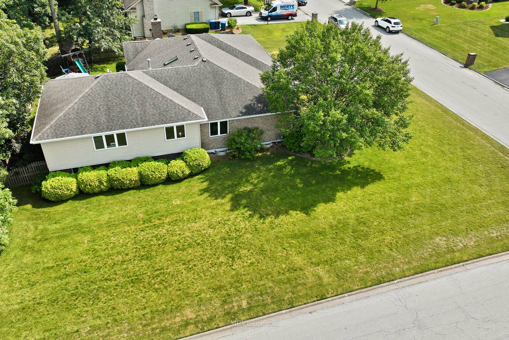 40 Zurich Court Crete, IL 60417 - Photo 38 of 40 an aerial view of residential houses with outdoor space and trees
