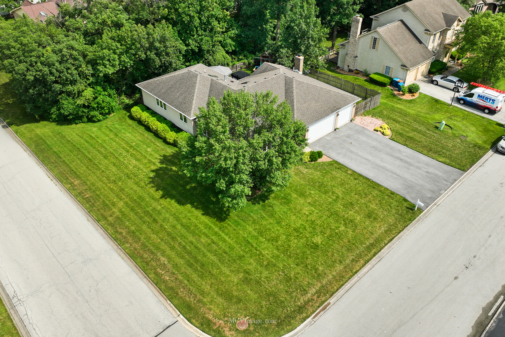 40 Zurich Court Crete, IL 60417 - Photo 4 of 40 an aerial view of a house