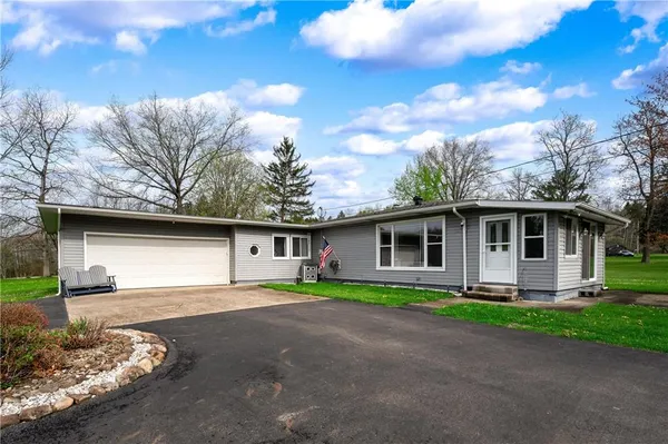$279,000 | 321 Palmer Road, Edinburg, PA 16116