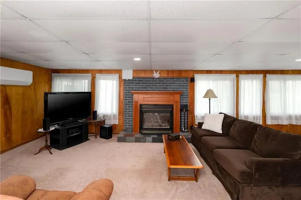 $279,000 | 321 Palmer Road, Edinburg, PA 16116