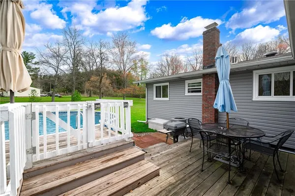 $279,000 | 321 Palmer Road, Edinburg, PA 16116