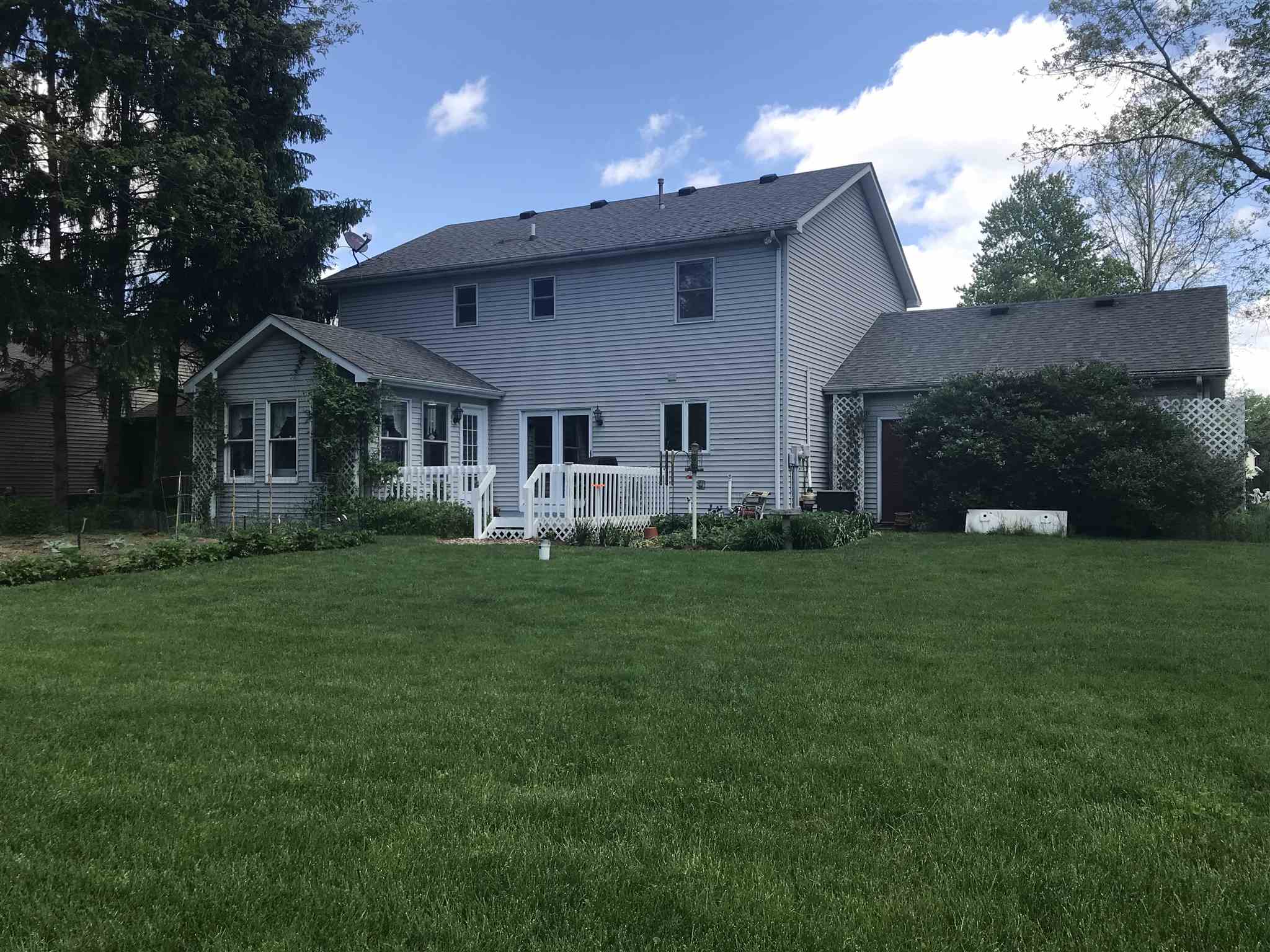 30874 Ridgeview Drive Elkhart, IN 46517 - Photo 3 of 29 Gallery Image 3