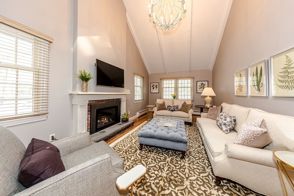 3 Phillips Road Sudbury, MA 01776 - Photo 4 of 26