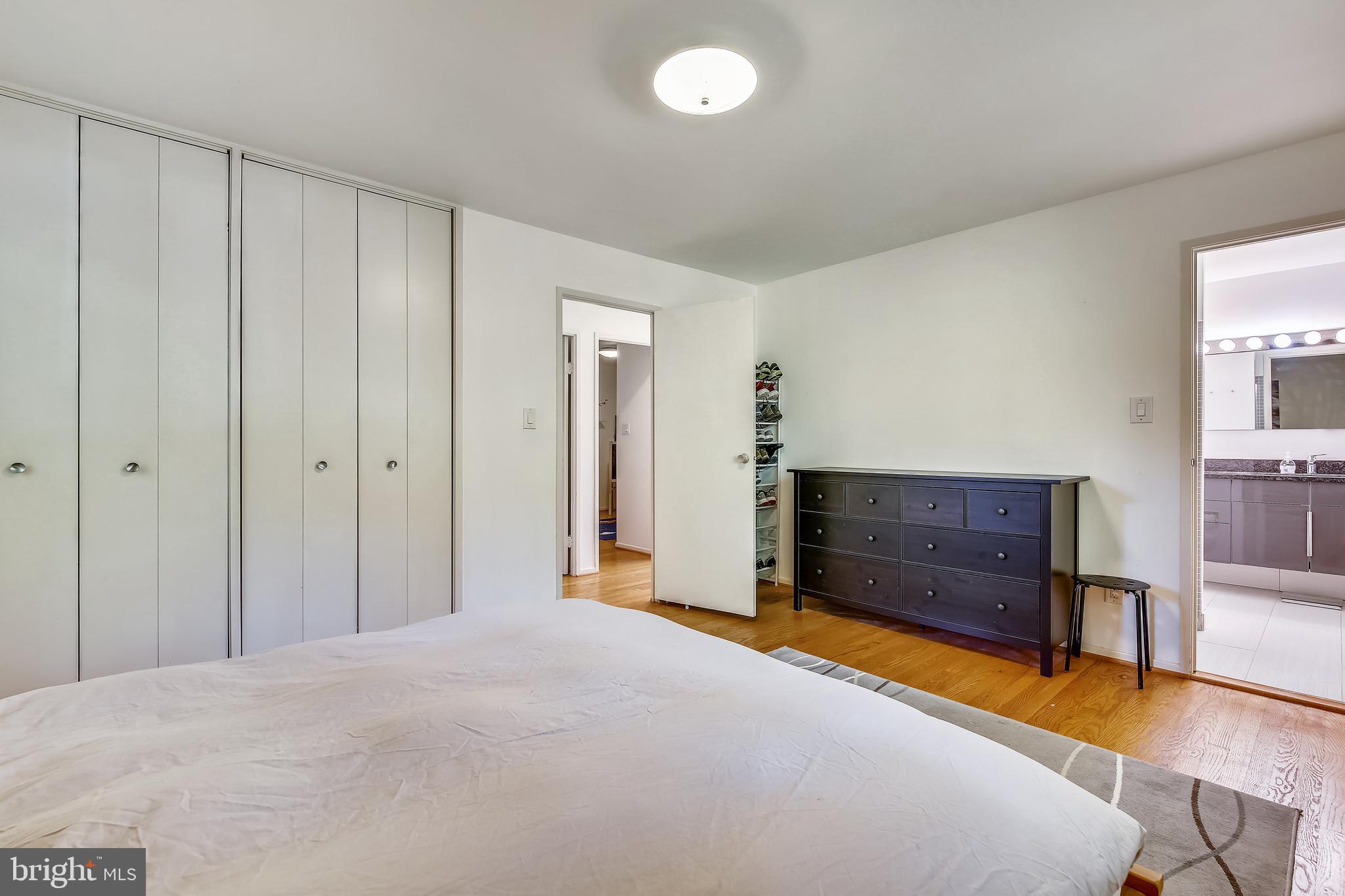 8008 Hamilton Spring Road Bethesda, MD 20817 - Photo 15 of 38