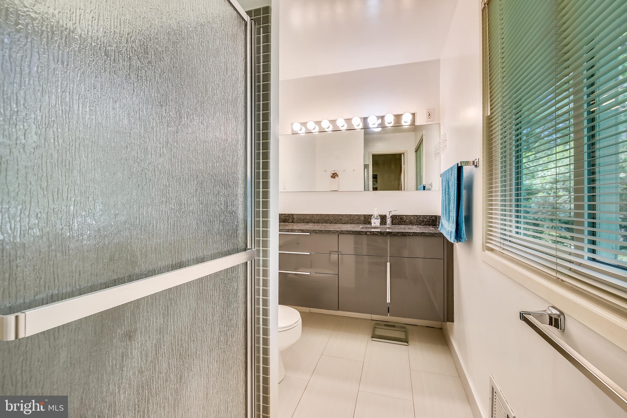 8008 Hamilton Spring Road Bethesda, MD 20817 - Photo 17 of 38