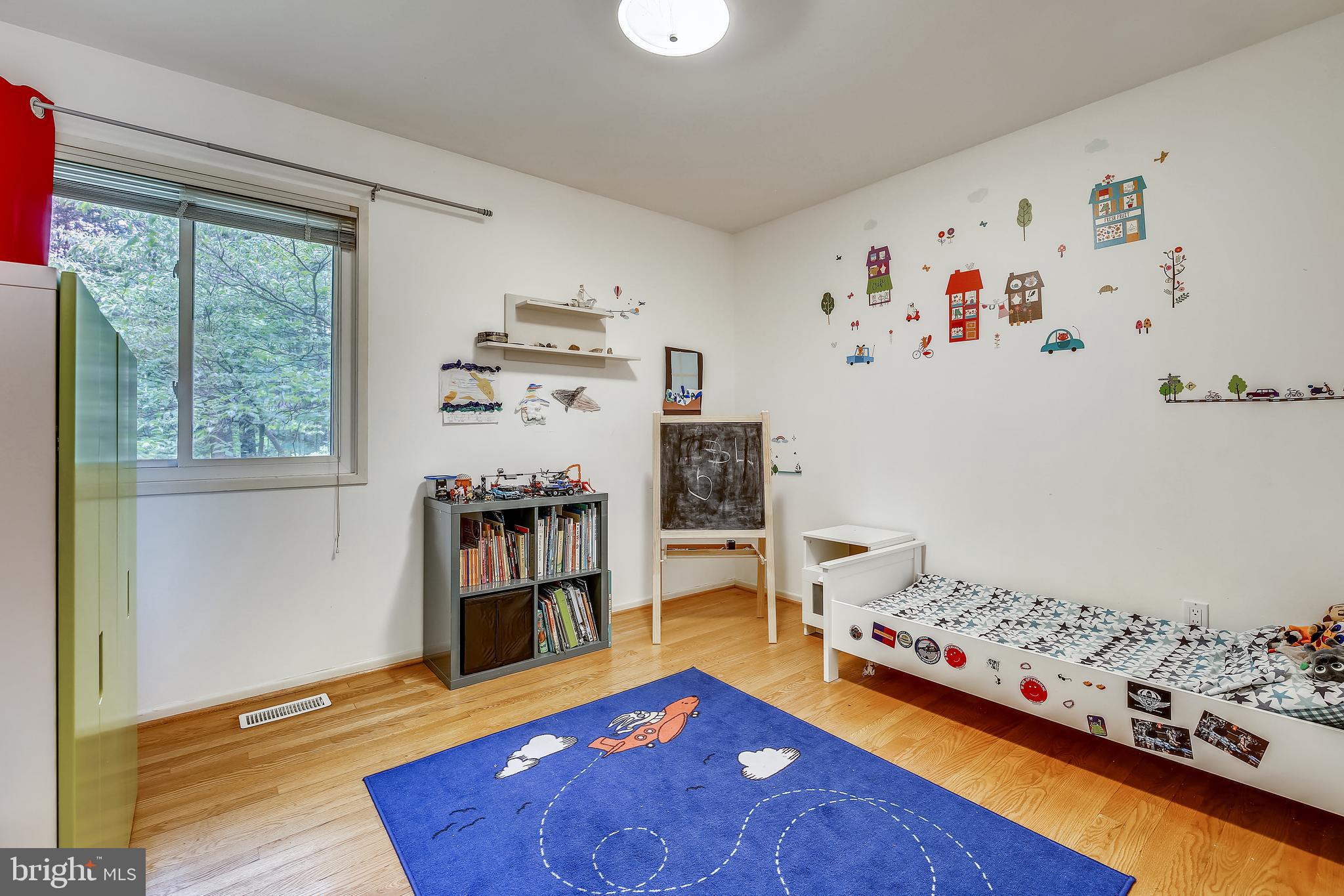 8008 Hamilton Spring Road Bethesda, MD 20817 - Photo 25 of 38