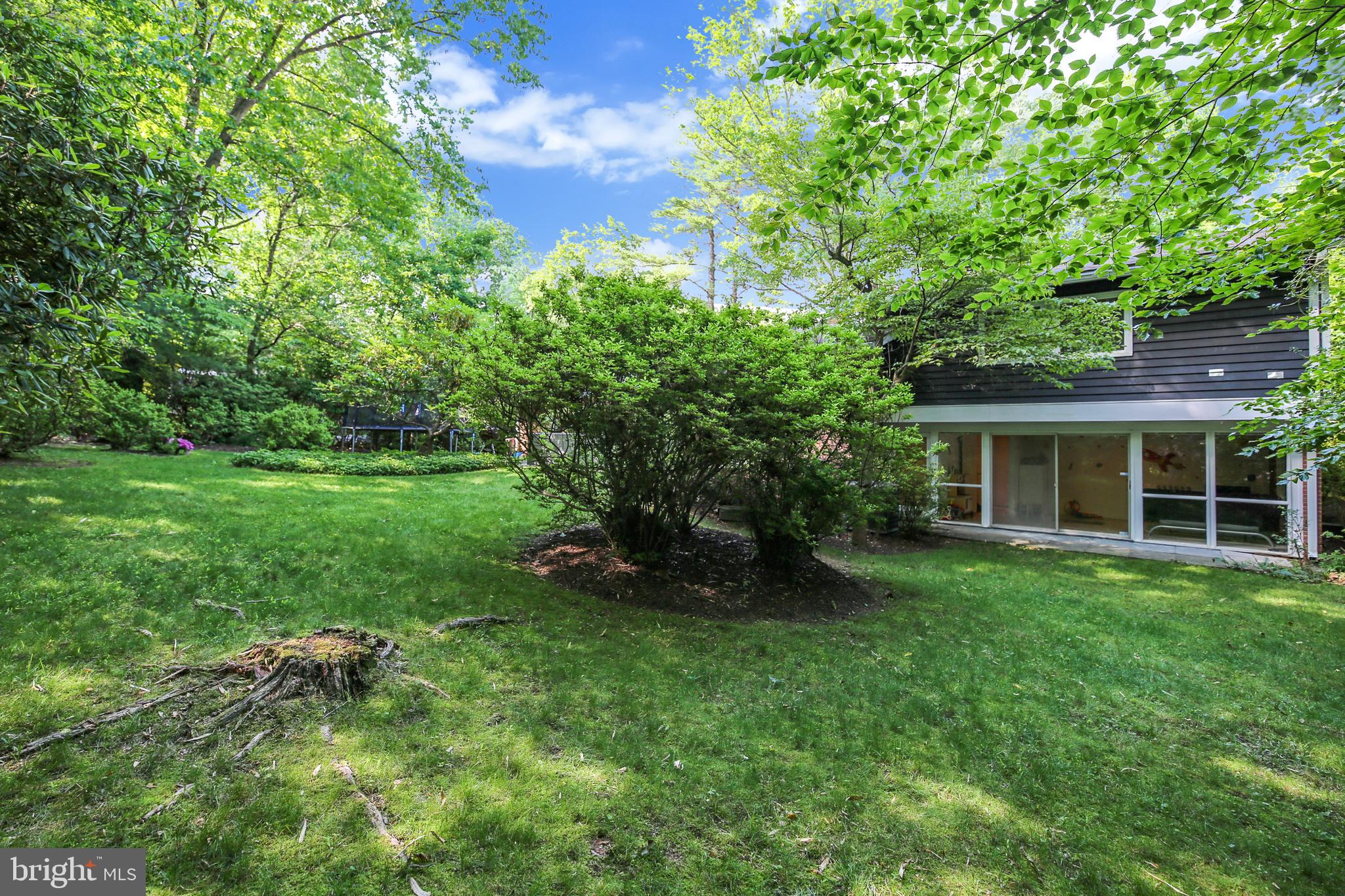 8008 Hamilton Spring Road Bethesda, MD 20817 - Photo 37 of 38
