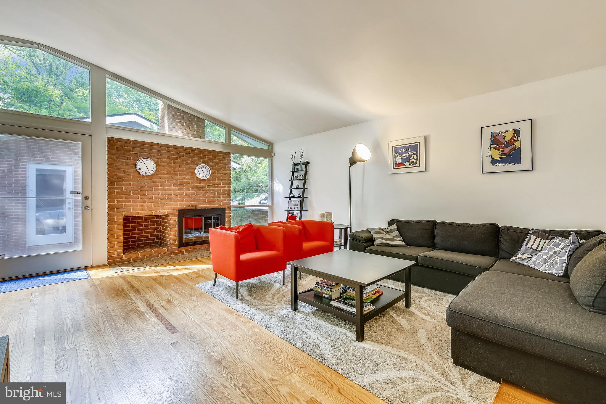 8008 Hamilton Spring Road Bethesda, MD 20817 - Photo 7 of 38