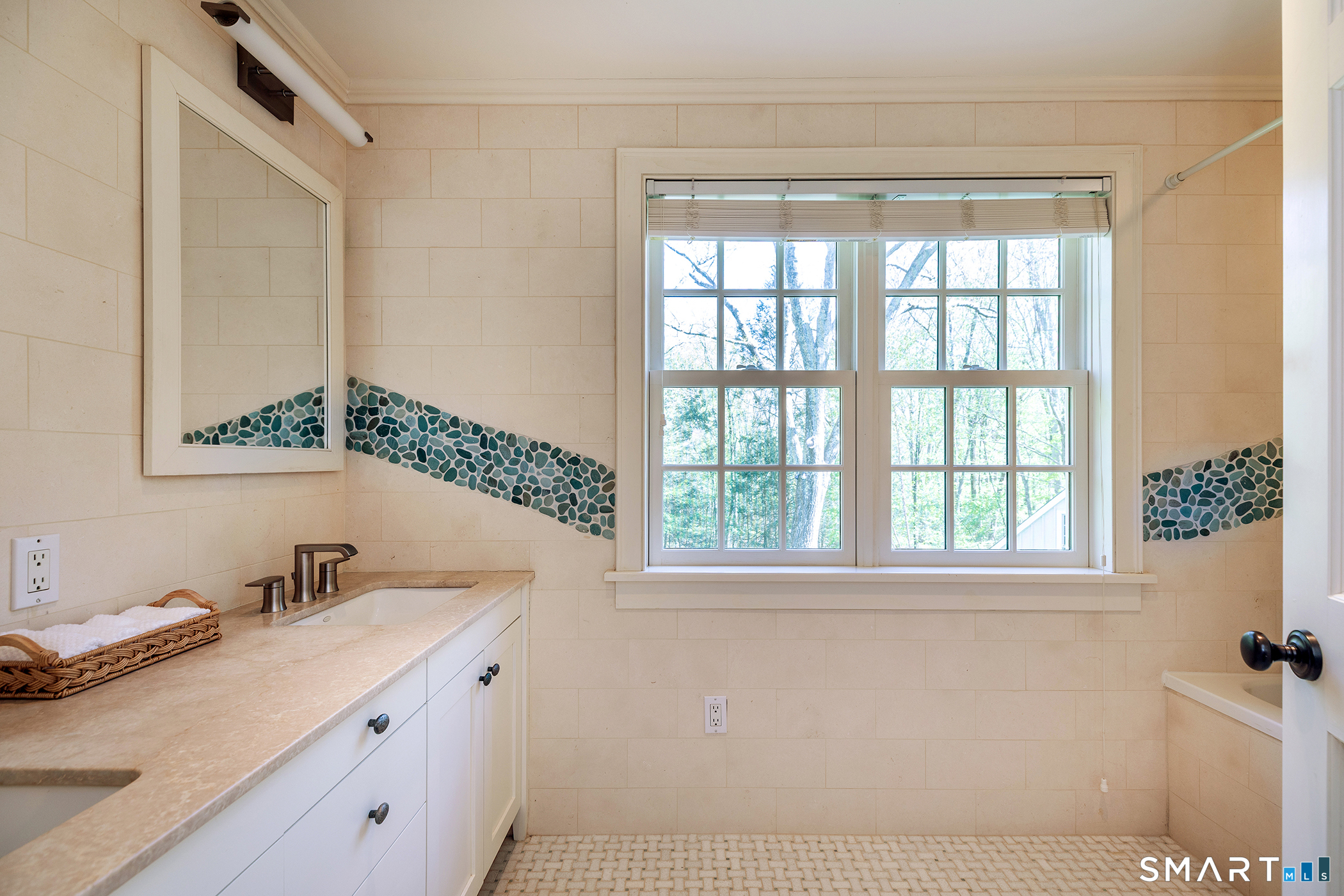 18 Curtis Road Washington, CT 06793 - Photo 19 of 32 Second floor bathroom with dual vanities and tub/shower.