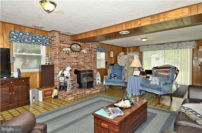 23244 Colton Point Road Clements, MD 20624 - Photo 21 of 30 Family Room