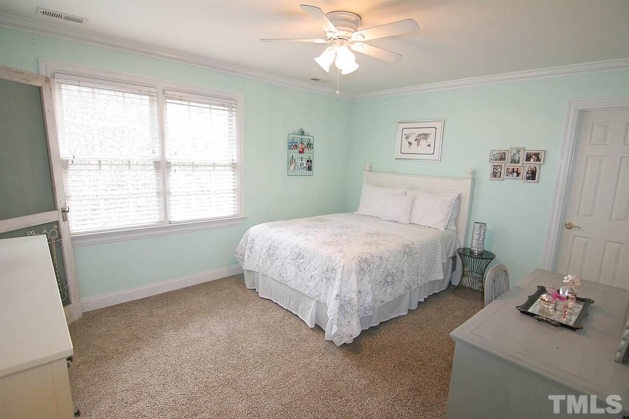 12508 Ribbongrass Court Raleigh, NC 27614 - Photo 18 of 25 Gallery Image 18