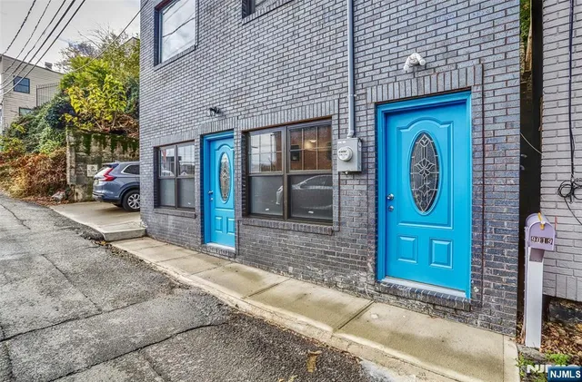 $4,500 | 9017 Riverside Place, North Bergen, NJ 07047