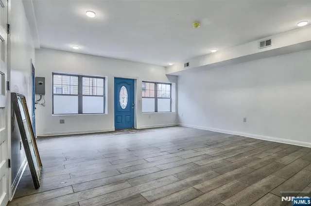 $4,500 | 9017 Riverside Place, North Bergen, NJ 07047