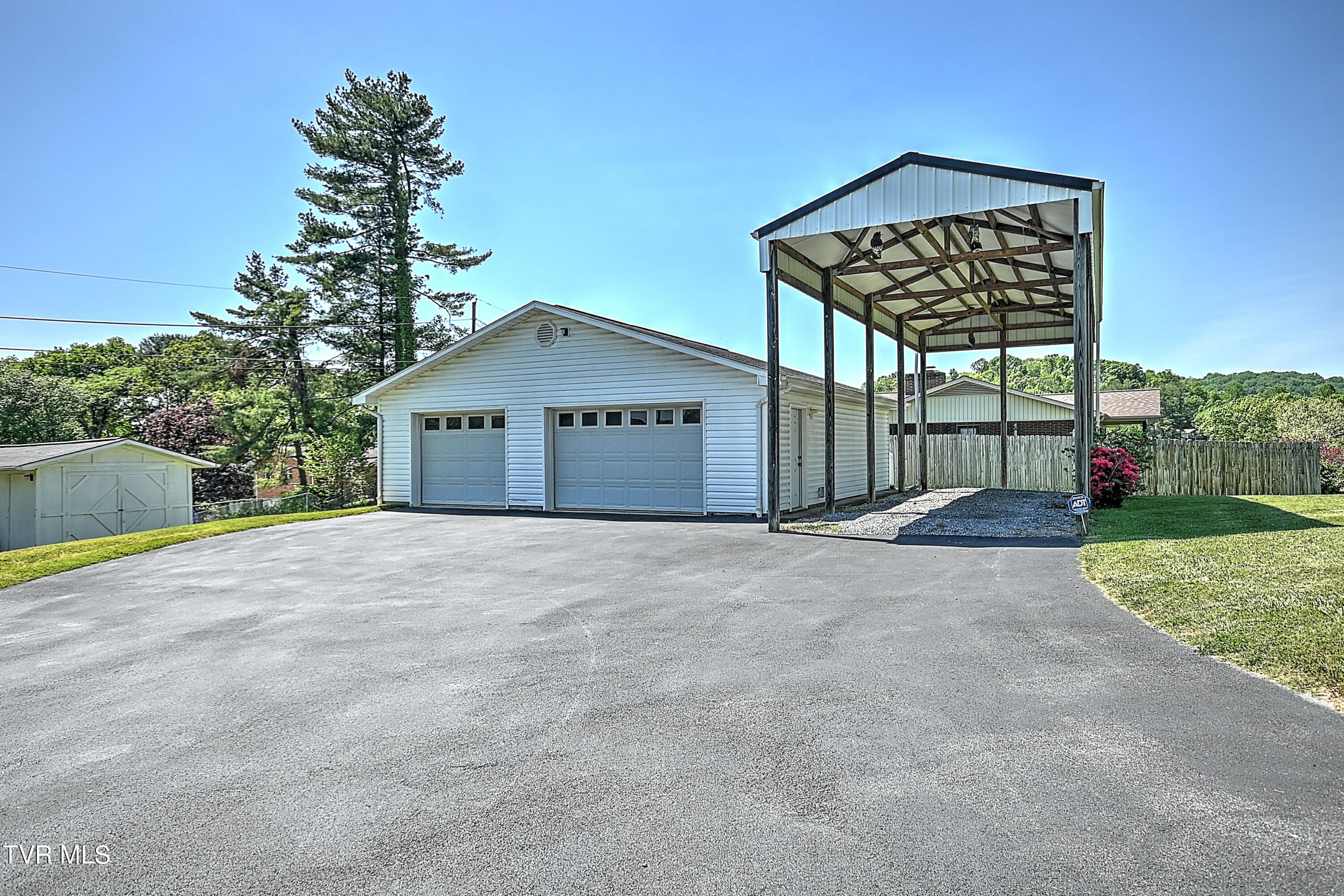 768 Island Road Kingsport, TN 37664 - Photo 44 of 70 Island DK_-31