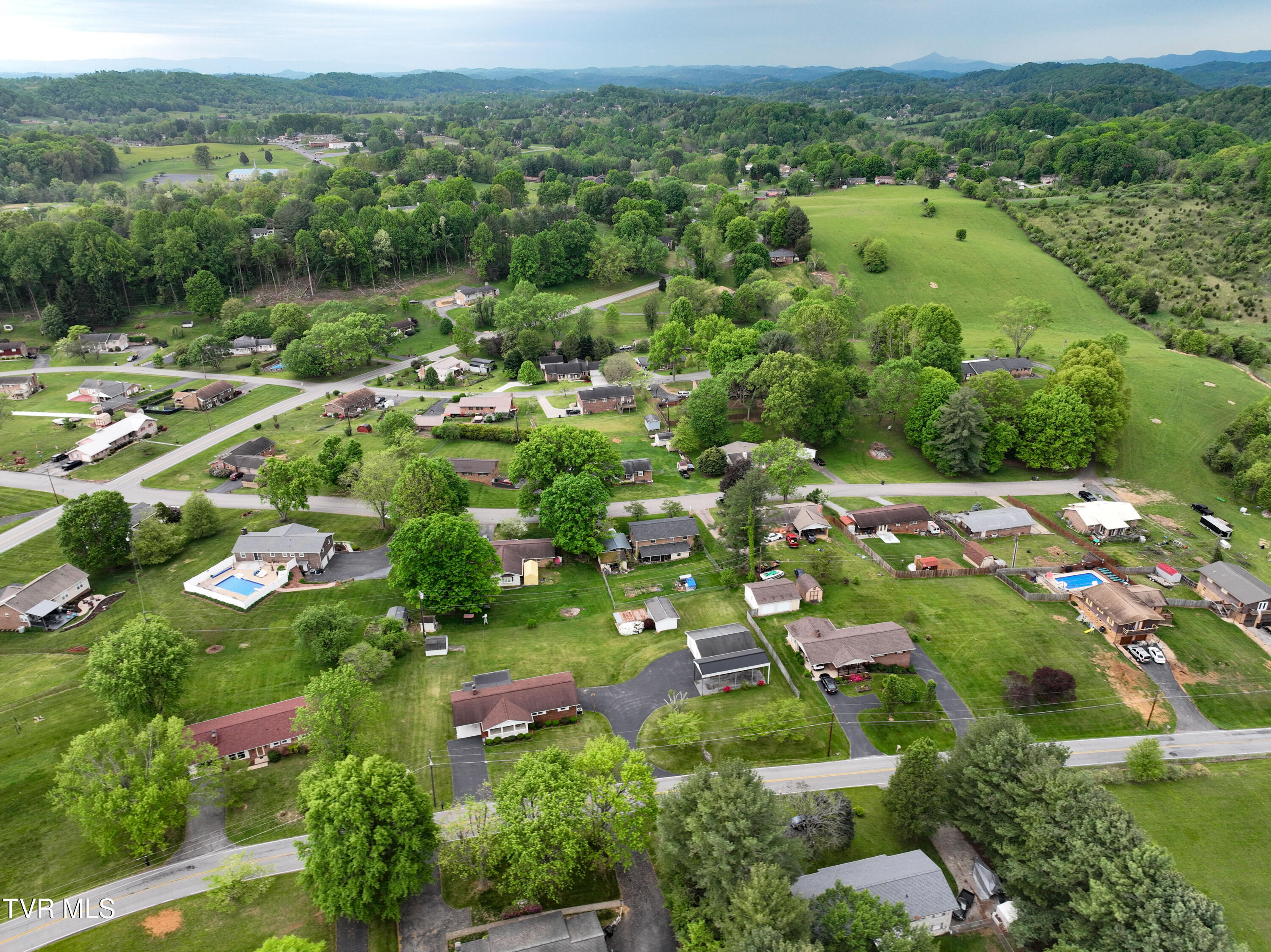 768 Island Road Kingsport, TN 37664 - Photo 65 of 70 Island Drone DK_-8