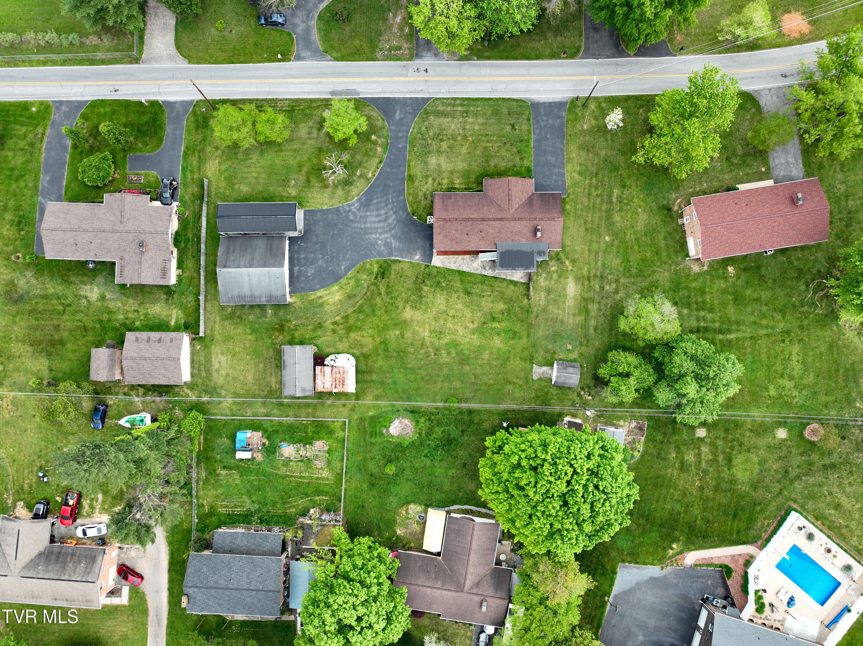 768 Island Road Kingsport, TN 37664 - Photo 70 of 70 Island Drone DK_-13