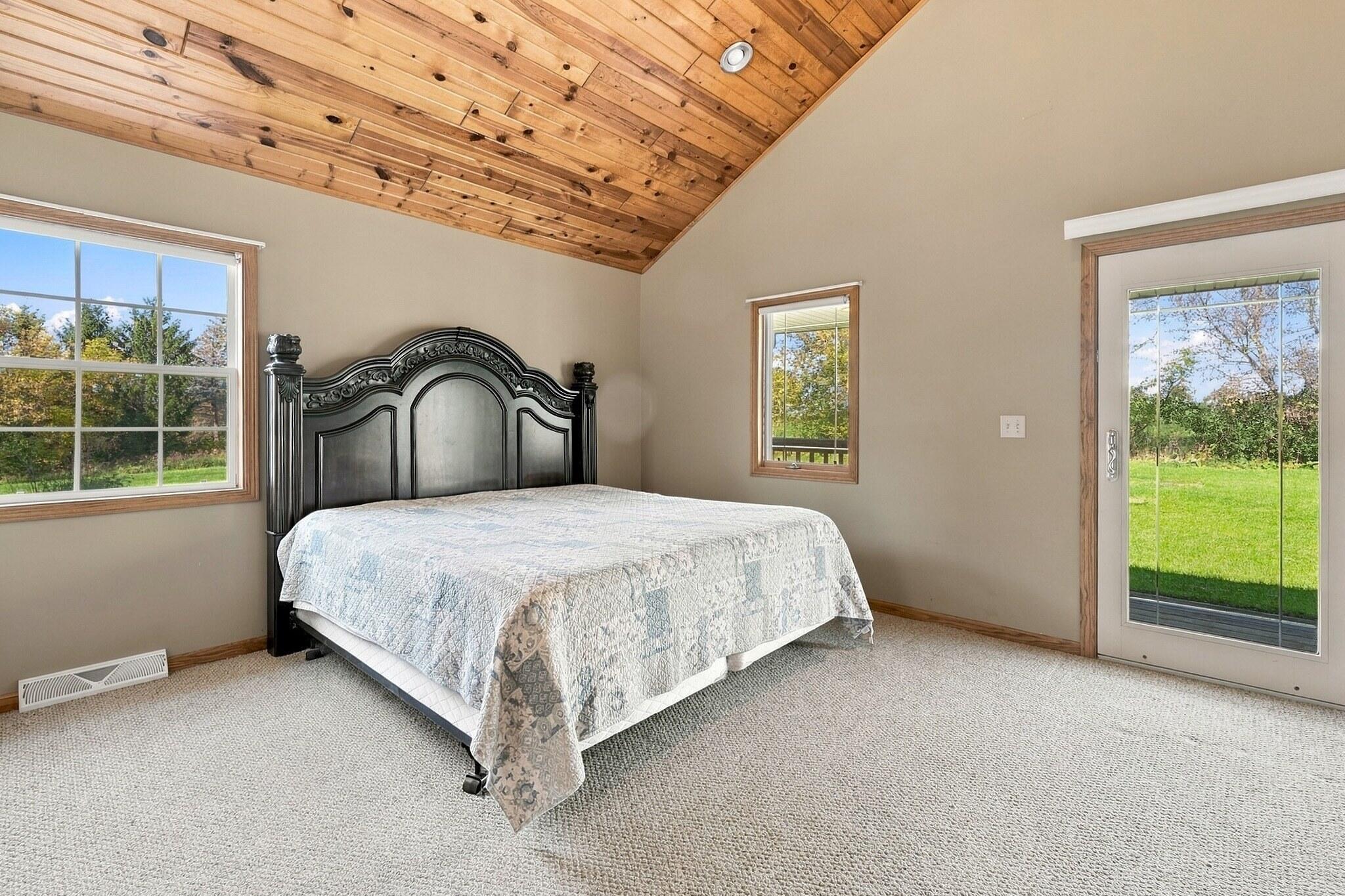 W808 Froelich Road Sullivan, WI 53178 - Photo 14 of 61 14_Primary_Bedroom
